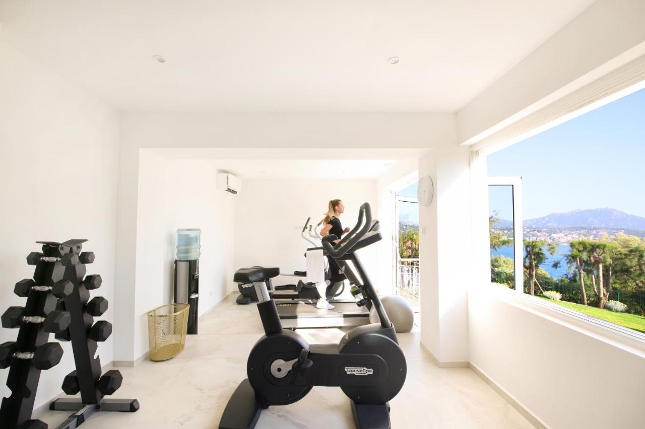 Hotel Marinca & Spa โอลเมโท ภายนอก รูปภาพ