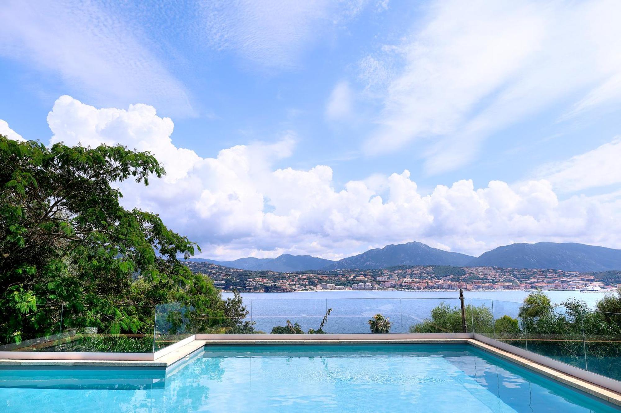 Hotel Marinca & Spa โอลเมโท ภายนอก รูปภาพ